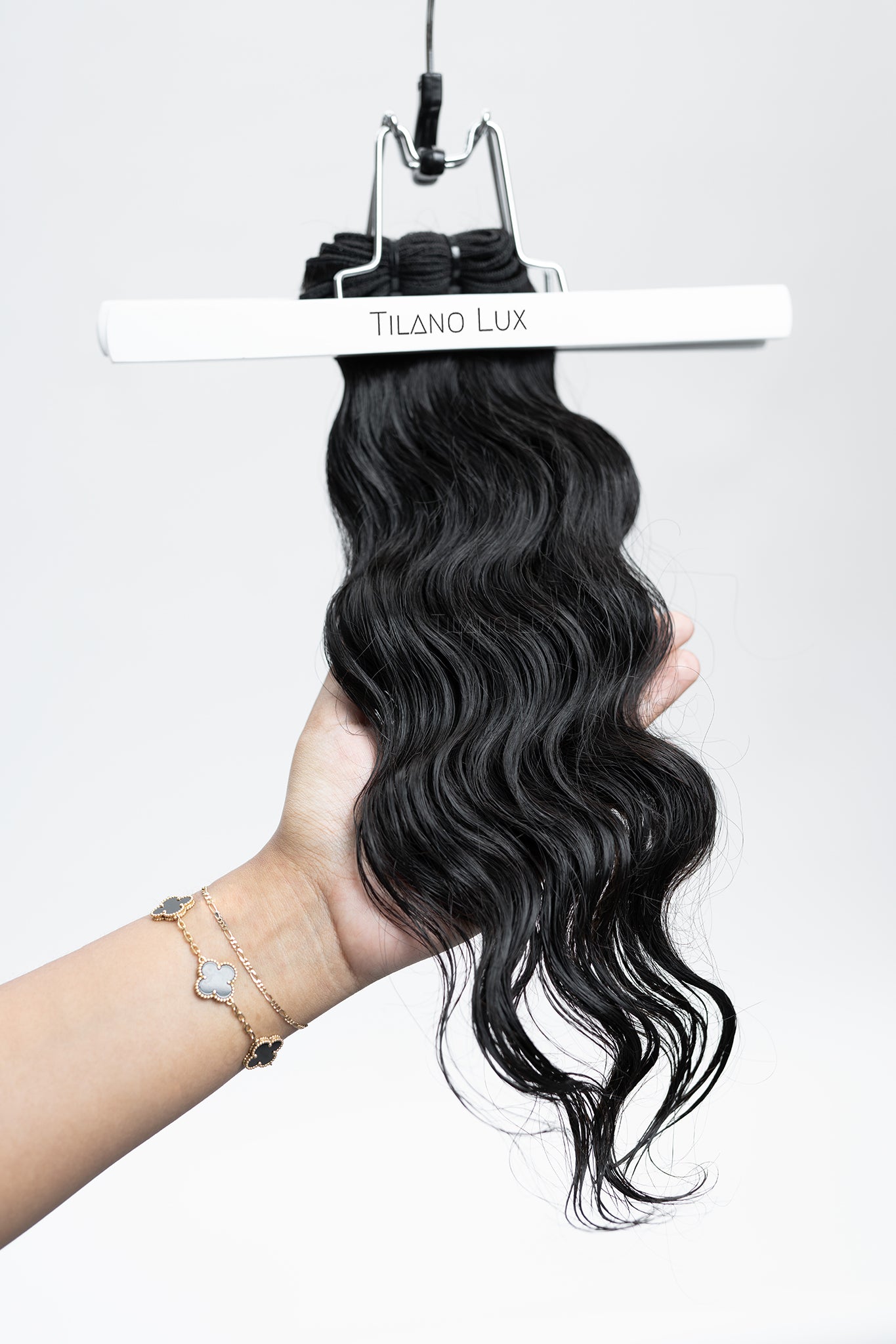 WAVY HAIR
